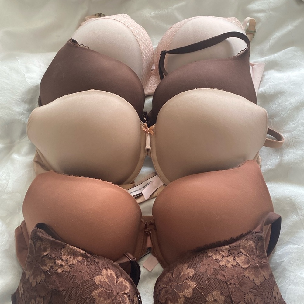 Previously Owned .Like New. Victoria’s Perfect Shape Bra